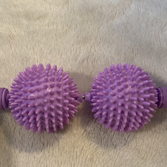 Muscle Massage Cellulite Blaster Rolling Stick - Picture 2 of 6